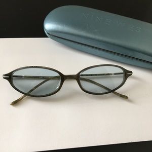 Blue-tinted lens, non-prescription glasses